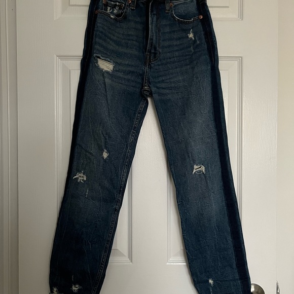 Abercrombie & Fitch High Rise Straight Jeans - Picture 5 of 5
